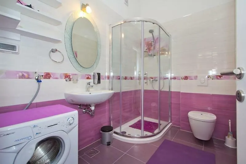 Apartment Radiant Orchid Poreč