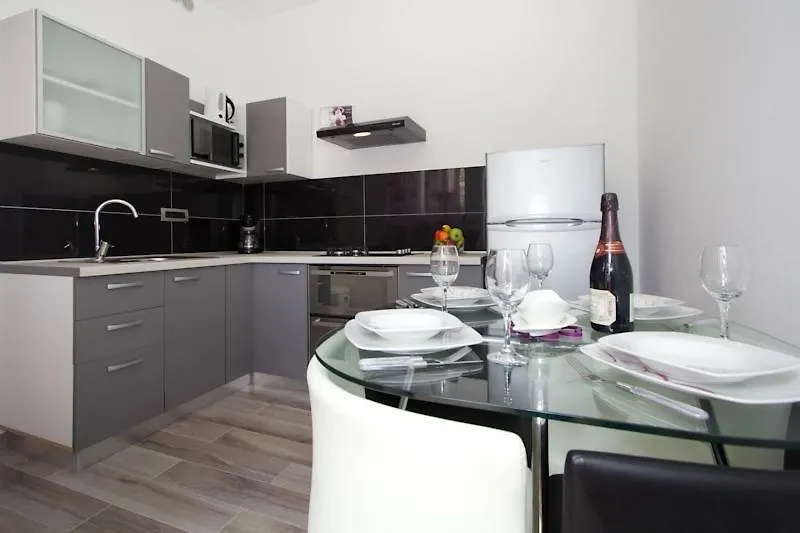 Apartment Radiant Orchid Poreč Chorvatsko